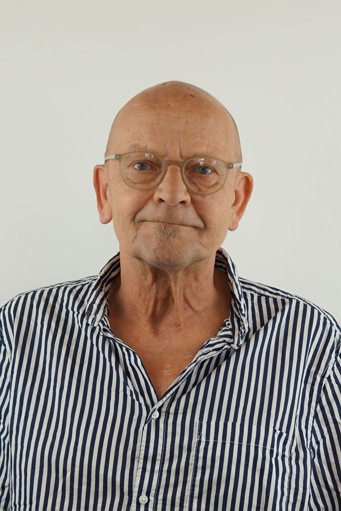 Bild zeigt den zuständigen für das Labor Hans Lenhardt Bild zeigt den zuständigen für das Labor Hans Lenhardt